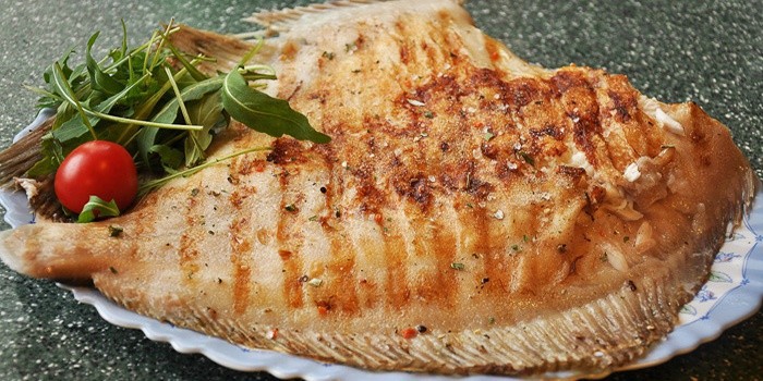 Zencefilli laym sosunda ızgara balık